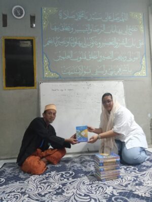Salurkan Bantuan Al-Qur'an
