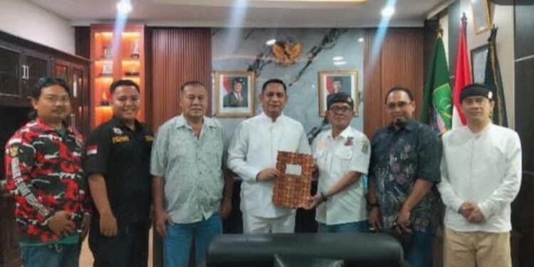 Ultimatum Dua Pekan! AOB, PUSBAKUM SAW, KPMP & FORMASI, Desak PLT Bupati Bekasi Buktikan Komitmen Benahi Perumda Tirta Bhagasasi