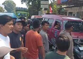 Aksi Demo Supir Angkot  02 dan 09 Cicurug – Sukabumi Dapat Tanggapan dari Dinas Perhubungan