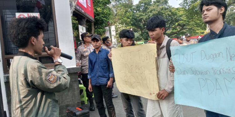 Soroti Dugaan Rangkap Jabatan Kabag Kesra “PPAK Gelar Aksi Unjuk Rasa di Depan Balai Kota Bogor