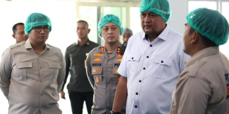 Bupati Bogor Tinjau Langsung Dapur SPPG Klapanunggal, Pastikan Standar Operasional Prosedur dengan Benar