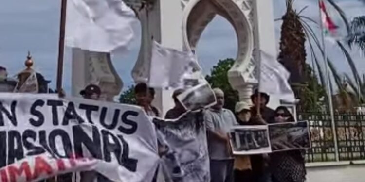 Aksi Bendera Putih dI Aceh, Negara Gagal Tangani Bencana Sumatera: Pidato Rezim Keturunan Londo Ireng Tak Seindah Kenyataan di Lapangan