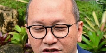 Lahan Peluncurannya Milik LIPPO, James Riady Langsung Borong 20 Ribu Unit Motor Listrik Nasional di Depan Presiden