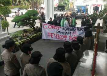 HMI MPO Tekan Balai Kota Bogor, Hukum Jangan Tumpul ke Pejabat