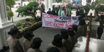 HMI MPO Tekan Balai Kota Bogor, Hukum Jangan Tumpul ke Pejabat