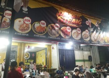 Dapur Stek Caman Jadi Sorotan Pemuda di Bekasi”Harga Kaki Lima, Rasa Bintang Lima