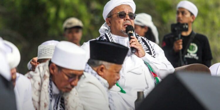 Habib Rizieq Minta Ormas yang Disebut “Preman” Dibubarkan
