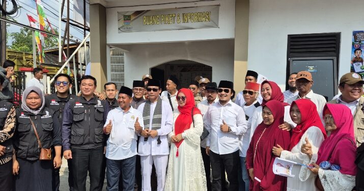 Diiringi Ratusan Pendukung, Incumbent H. Amir Hamzah Resmi Daftar Pilkades Sukajadi 2026
