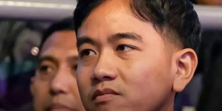 MAKIN PANAS! Sayembara Ijazah Gibran Kembali Dapat Suntikan Rp1 Miliar: GMKR Ingin Makzulkan Wapres