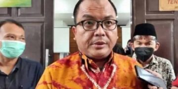 Gibran Terancam Dipecat! Oleh MK, Denny Indrayana: Beri Tiga Contoh Negara yang Melakukannya