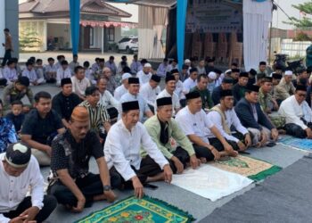 Ikhtiar Spiritual Kemarau Ekstrem, Ratusan Jamaah Parungpanjang Gelar Shalat Istisqa