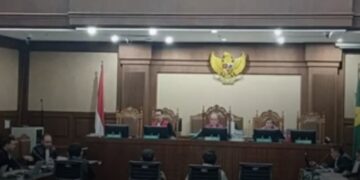 Menangis di Persidangan, Mantan Pejabat Bea Cukai Ungkap! Diminta Pasang Badan Agar Kasus Tak Melebar