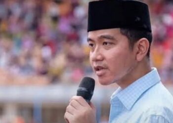 Gelombang Gugatan Makin Besar! Ini Deretan Penggugat yang Minta MK Batalkan Pelantikan Gibran