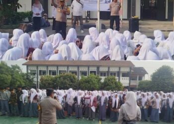 Police Goes To School, Kapolsek Kedungwaringin Tegas Larang Pelajar Ikut Unras ke Jakarta