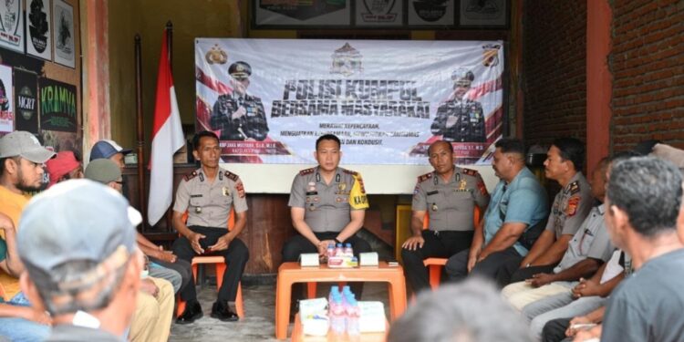 Kapolres Pidie Ajak Warga Cot Teungoh Jadi Mitra Polri, Perkuat Kebersamaan Jaga Kamtibmas