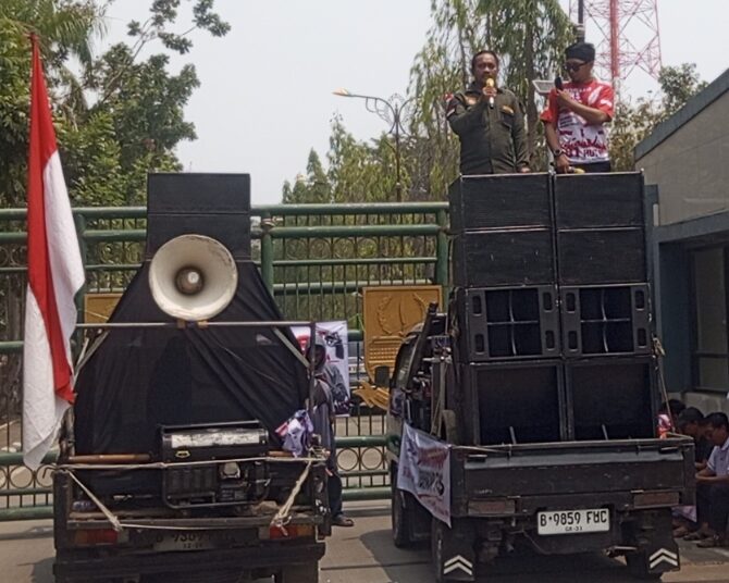 Ratusan Jurnalis Bekasi Gelar Aksi Damai, Ahmad Syarifudin C.BJ., C.EJ.: Kalau Tak Mau Dikritik, Jangan Jadi Pejabat!